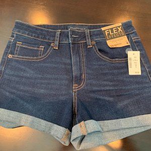 AEROPOSTALE Shorts Size 4 **NEW w Tags **& 20% OFF if you buy 4 items I sell !!*